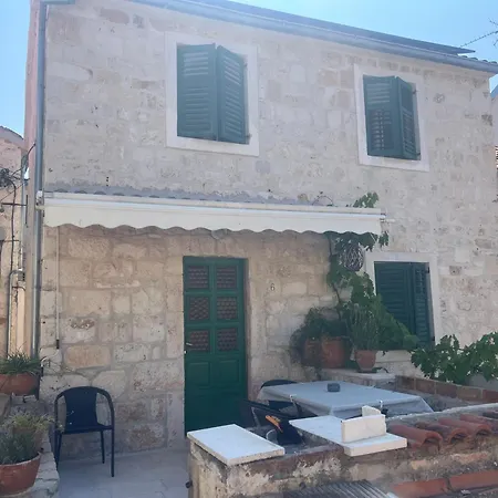 Holiday home Dalmatera Rogoznica (Sibenik-Knin)